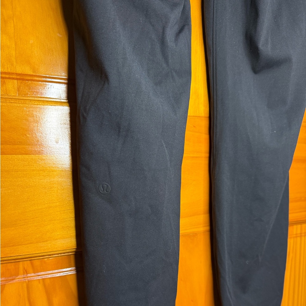 Lululemon On The Fly Pant *28” 7/8 length Black Size 6 Style No. W5ALWS - Picture 12 of 13